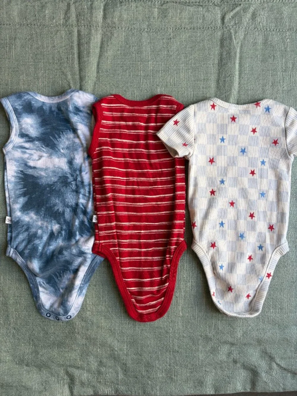 3-Piece Red White & Cute Baby Boys Onesies Bundle 3-6m
